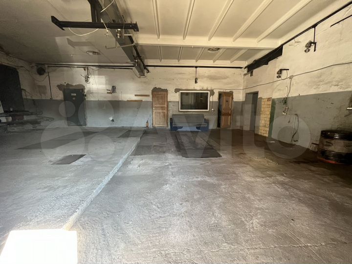 Автосервис, 122 м²