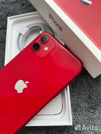 iPhone 11, 64 ГБ