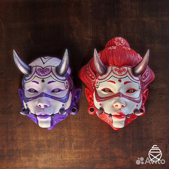 Настенные маски хання