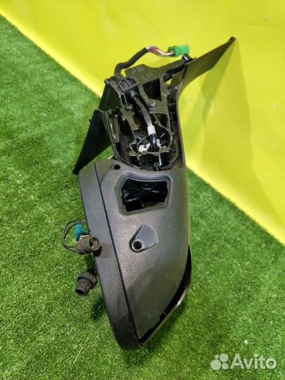 Зеркало левое электрическое Volvo XC70 2007