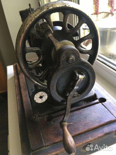 Швейная машина зингер Singer