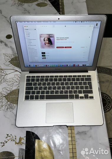 Ноутбук Apple MacBook Air 13