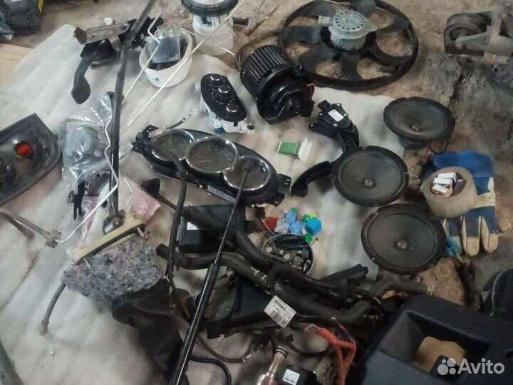 Куски рено логан 2