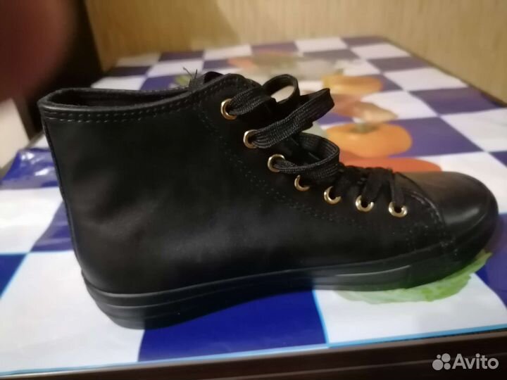Ботинки женские