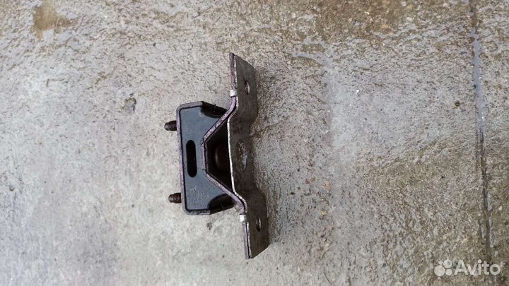 Ford Explorer подушка АКПП