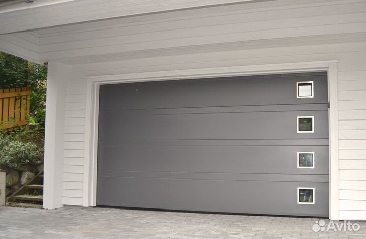 Секционные ворота