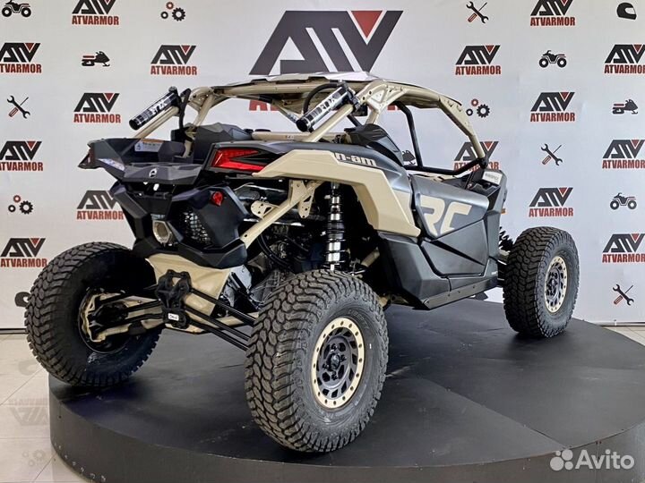 Мотовездеход BRP Can-Am Maverick X RC Turbo RR