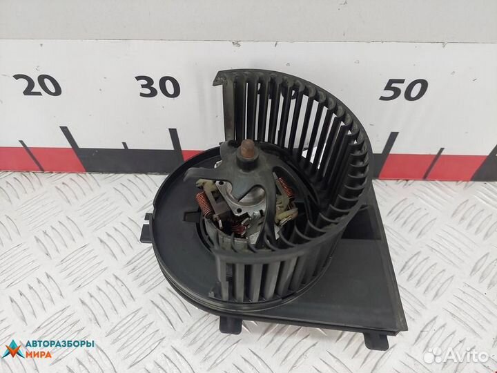 Моторчик печки Volkswagen Golf GTI 4 2000