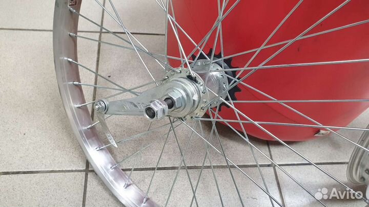 Колесо заднее 20 дюймов с тормозной втулкой