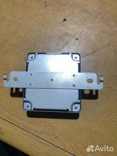 Блок управления гидростойками подвески Infiniti