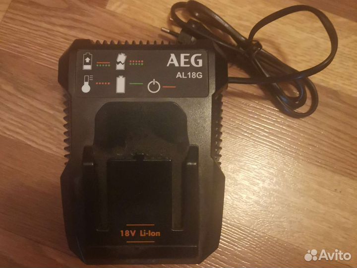 Сабельная пила AEG