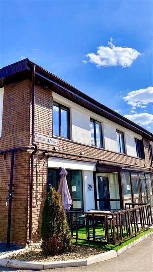 4-к. квартира, 114,1 м², 1/2 эт.