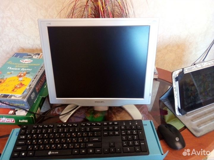 Монитор Philips 17 дюймов (Венгрия)