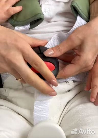 Стульчик для кормления новый