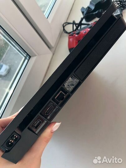 Sony PS4 slim 1tb