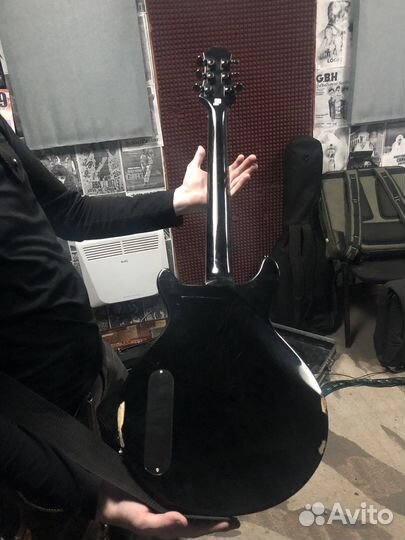 Электрогитара Jet-Rocket