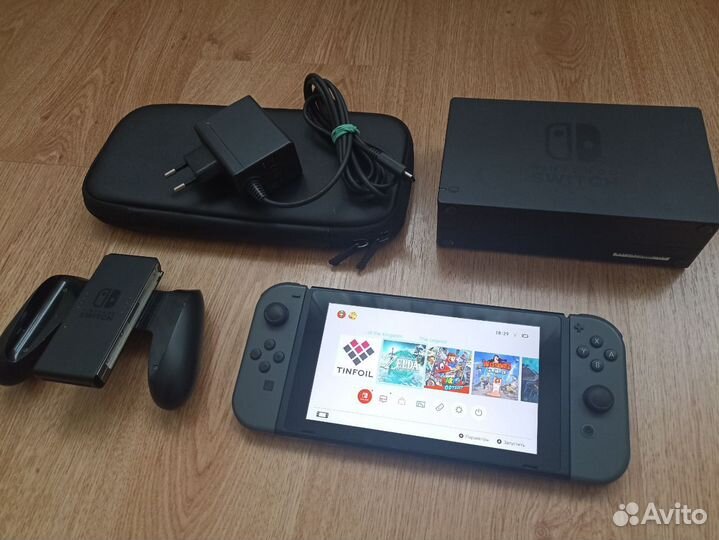 Nintendo Switch прошитый + 20 игр