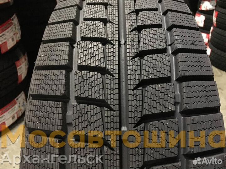 Westlake SW618 215/60 R16 95T