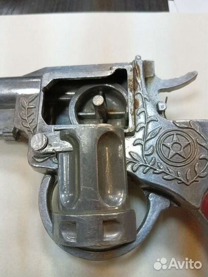 СССР револьвер игрушка