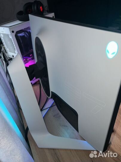 Монитор dell Alienware AW2721D 