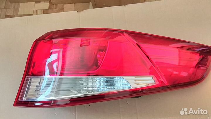 Фонарь правый Kia Rio седан 15-17