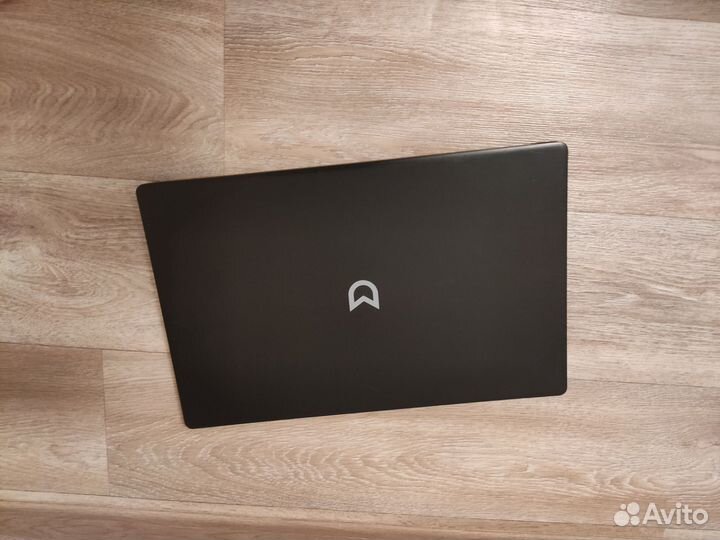 Свежий ноутбук full hd IPS 4ядра/4/128