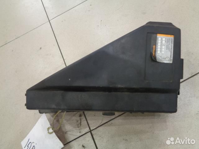 Корпус блока предохранителей подкапотного Opel Om