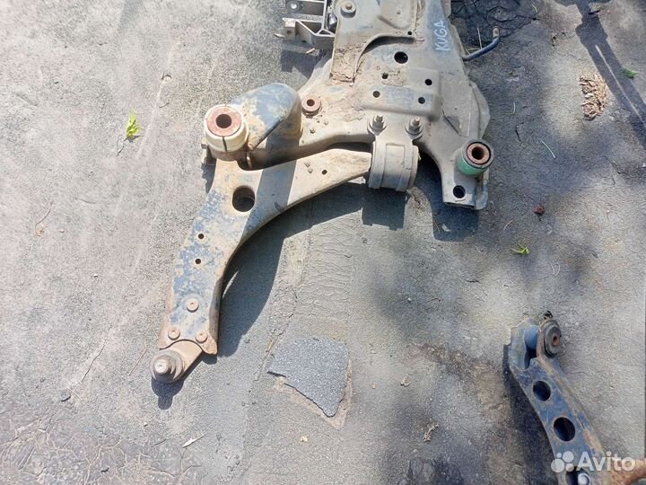 Передняя балка, подрамник на Ford Kuga 1 2008гв