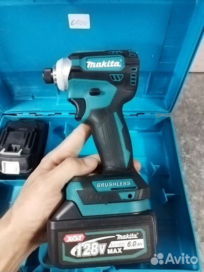 Шуруповёрт (винтоверт) импакт Makita