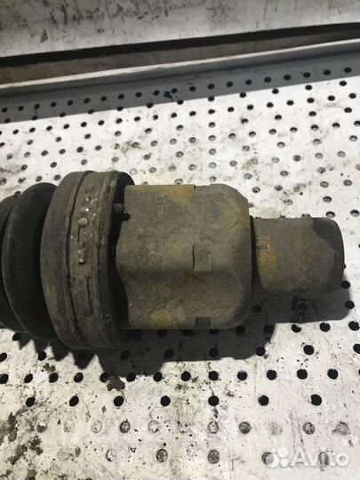 Привод передний левый Cadillac SRX1 (2003-2009) Ре