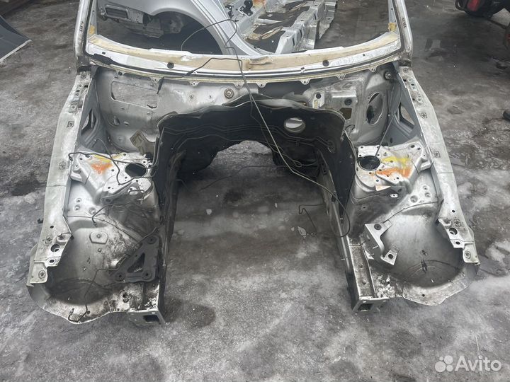 Лонжерон передний правый Mercedes W211