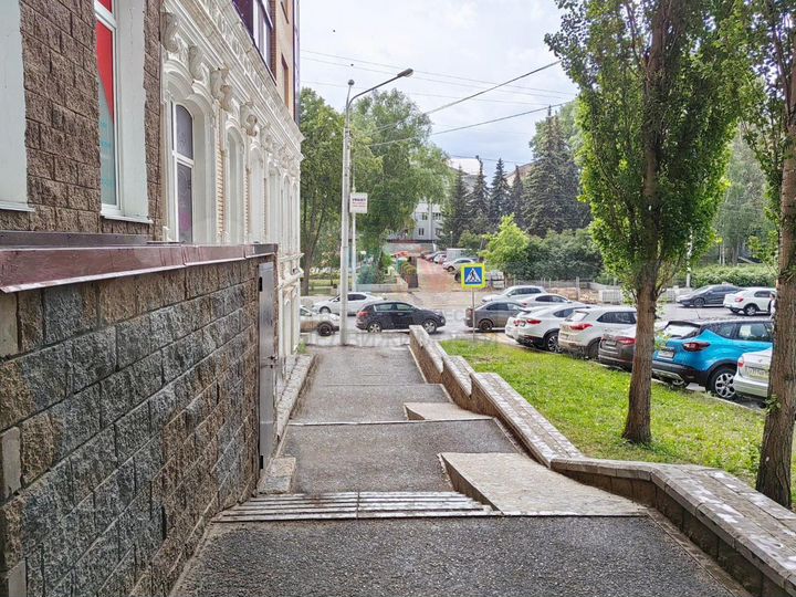 Помещение 157м2 на красной линии по ул. Крупской