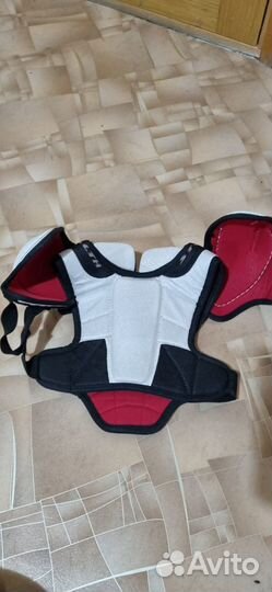 Экипировка,защита нательная для хоккея д мальчика