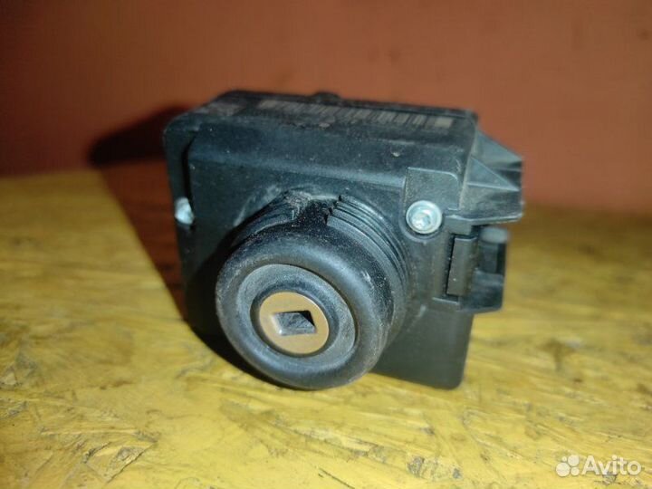 Замок зажигания Mercedes Sprinter W906 2.2 OM646