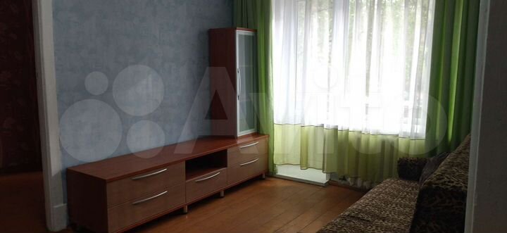 2-к. квартира, 43 м², 2/4 эт.