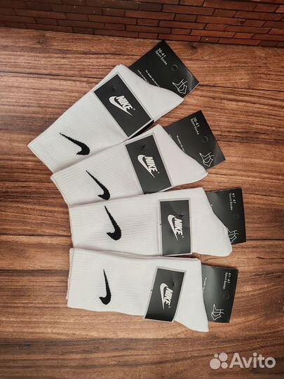 Носки Nike высокие белые р.37-41