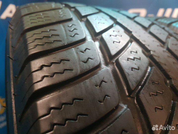 GT Radial Champiro WT-AX 235/55 R17