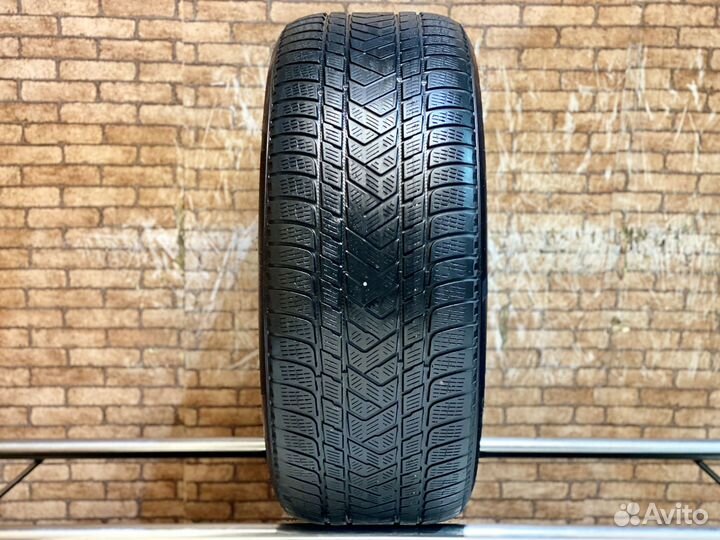 Pirelli Scorpion Winter 275/45 R21