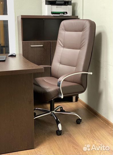 Компьютерное кресло новое