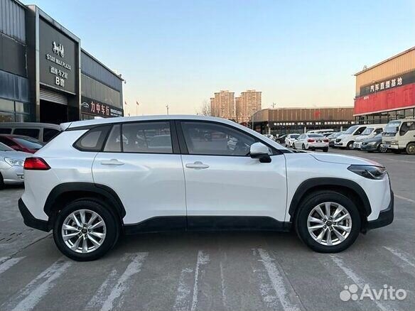 Toyota Corolla Cross 2.0 CVT, 2022, 14 000 км