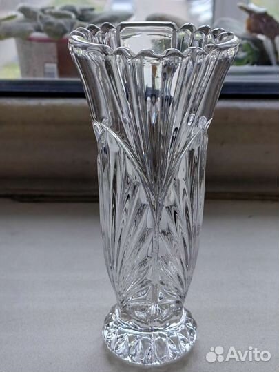 Ваза хрустальная