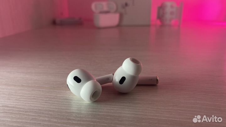 AirPods Pro 2 с шумоподавлением