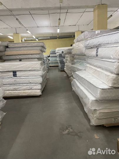 Наматрасник на резинках