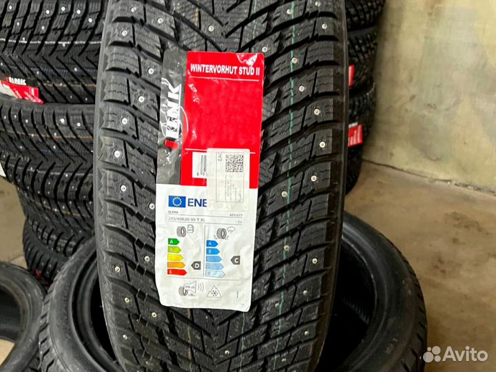 iLink Wintervorhut Stud II 215/55 R18 86T