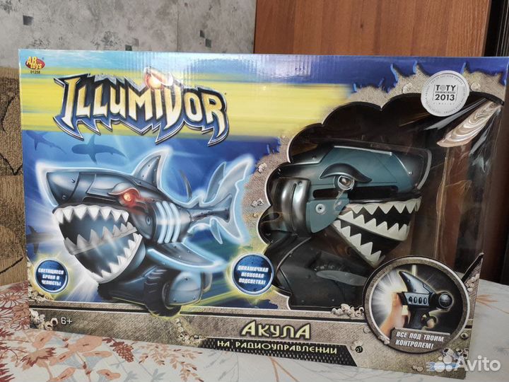 Акула-киборг на радиоуправлении 