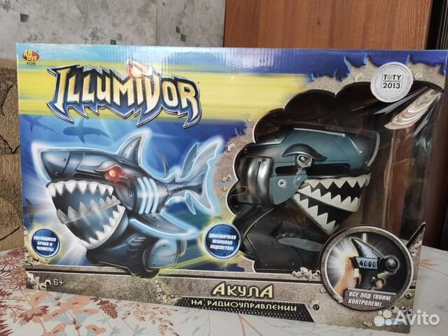 Акула-киборг на радиоуправлении 
