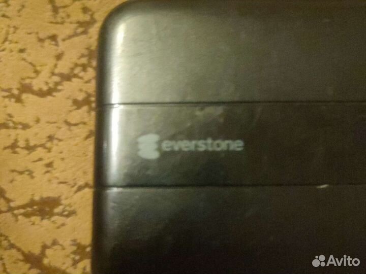 Повербанк everstone