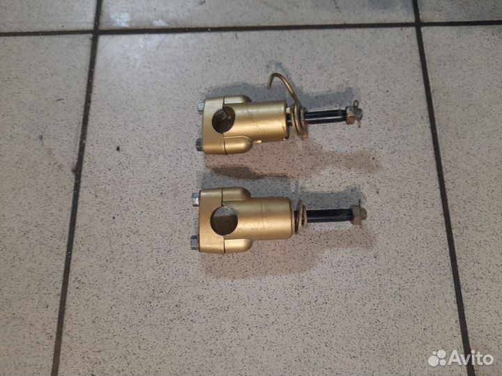 Стойки руля Yamaha XT600Z Tenere 1988