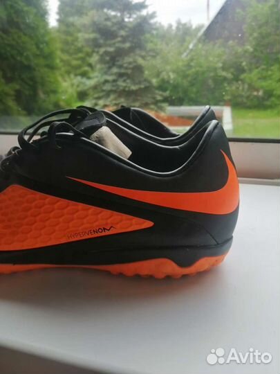 Футбольные бутсы Nike 42-43размер