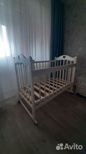 Детская кроватка